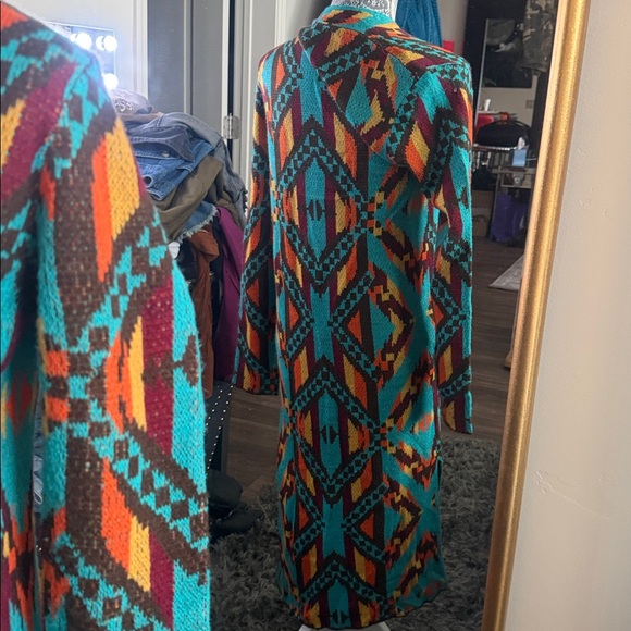 Colorful Geometric Patterned Long Cardigan - Picture 3 of 12